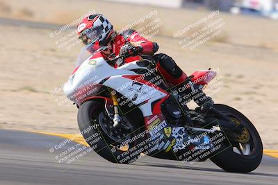 media/Dec-17-2022-SoCal Trackdays (Sat) [[224abd9271]]/Turn 7 Set 2 (1140am)/